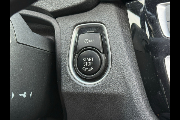 BMW 3 Serie Touring 318i M Sport| Schuifdak / Carplay / ACTIE