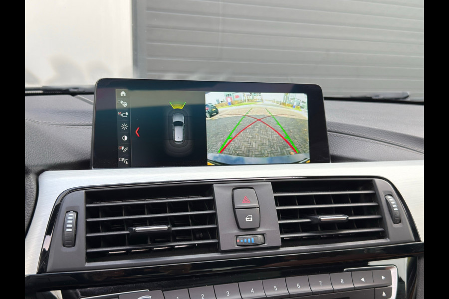 BMW 3 Serie Touring 318i M Sport| Schuifdak / Carplay / ACTIE