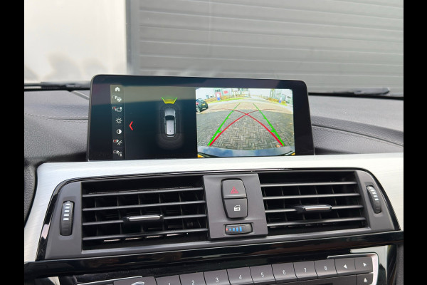 BMW 3 Serie Touring 318i M Sport| Schuifdak / Carplay / ACTIE