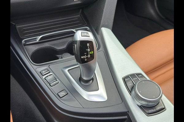 BMW 3 Serie Touring 318i M Sport| Schuifdak / Carplay / ACTIE