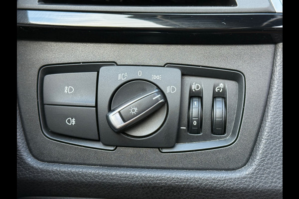 BMW 3 Serie Touring 318i M Sport| Schuifdak / Carplay / ACTIE