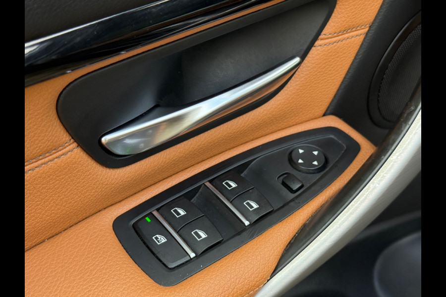 BMW 3 Serie Touring 318i M Sport| Schuifdak / Carplay / ACTIE