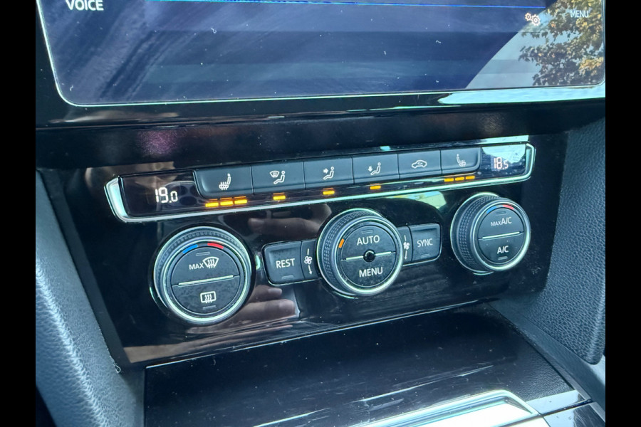 Volkswagen Passat Variant 1.8 TSI Business Edition R / ACTIE