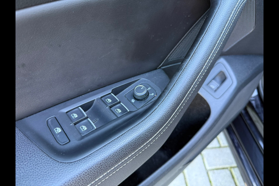 Volkswagen Passat Variant 1.8 TSI Business Edition R / ACTIE