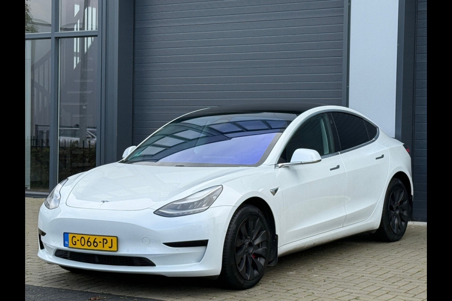 Tesla Model 3 Standard RWD Plus / FSD-Autopilot / ACTIE