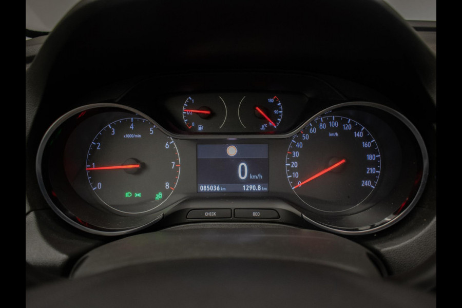 Opel Grandland X 1.2 Turbo Business Executive Sport (PANORAMADAK,APPLE CARPLAY,NAVI,STOEL/STUURVERWARMING,CAMERA,BLACK PACK,PDC)