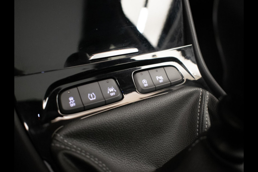 Opel Grandland X 1.2 Turbo Business Executive Sport (PANORAMADAK,APPLE CARPLAY,NAVI,STOEL/STUURVERWARMING,CAMERA,BLACK PACK,PDC)