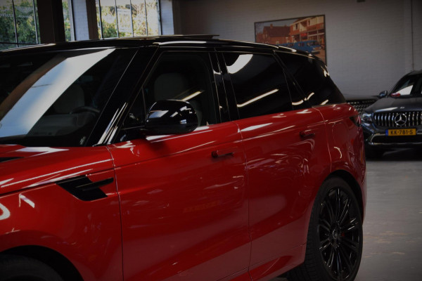 Land Rover Range Rover Sport 3.0 P440e Dynamic SE Navi|Two Tone|Firenze Red|Panoramadak|Org.NL|BTW|23 Inch|Dealer onderhouden