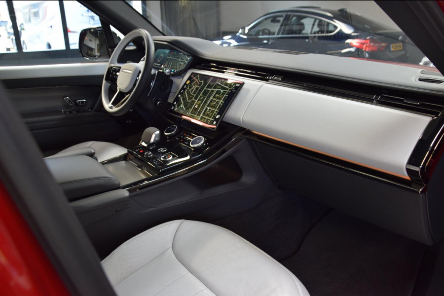 Land Rover Range Rover Sport 3.0 P440e Dynamic SE Navi|Two Tone|Firenze Red|Panoramadak|Org.NL|BTW|23 Inch|Dealer onderhouden