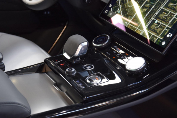 Land Rover Range Rover Sport 3.0 P440e Dynamic SE Navi|Two Tone|Firenze Red|Panoramadak|Org.NL|BTW|23 Inch|Dealer onderhouden