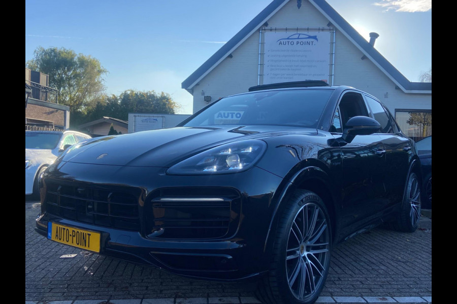 Porsche Cayenne 3.0E GTS-SEATS/SPORT-DESIGN/PANO/MATRIX/22INCH