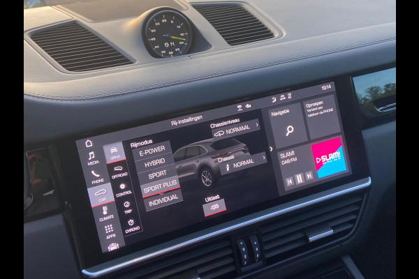 Porsche Cayenne 3.0E GTS-SEATS/SPORT-DESIGN/PANO/MATRIX/22INCH