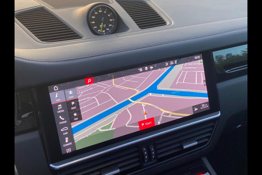 Porsche Cayenne 3.0E GTS-SEATS/SPORT-DESIGN/PANO/MATRIX/22INCH