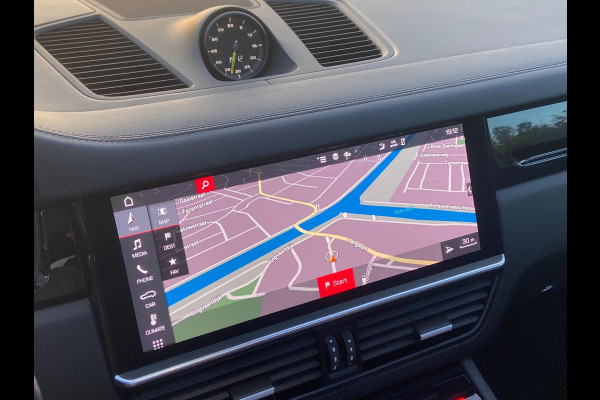 Porsche Cayenne 3.0E GTS-SEATS/SPORT-DESIGN/PANO/MATRIX/22INCH