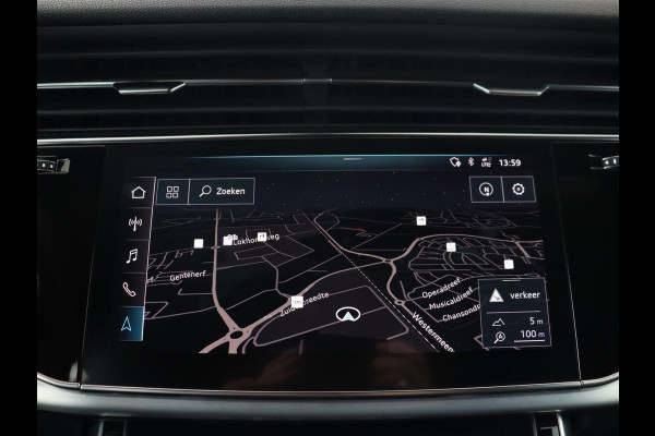 Audi Q8 50 TDI quattro Pro Line S | Panoramadak | Nappaleder | Head-Up | Adaptive cruise | Bang & Olufsen | Matrix LED | 360 Camera | Trekhaak | Stuurverwarming | Side Assist | Keyless | Memory Carplay | Soft-close
