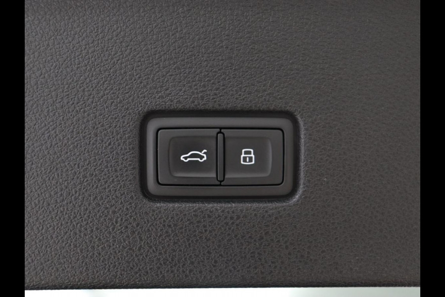 Audi Q8 50 TDI quattro Pro Line S | Panoramadak | Nappaleder | Head-Up | Adaptive cruise | Bang & Olufsen | Matrix LED | 360 Camera | Trekhaak | Stuurverwarming | Side Assist | Keyless | Memory Carplay | Soft-close