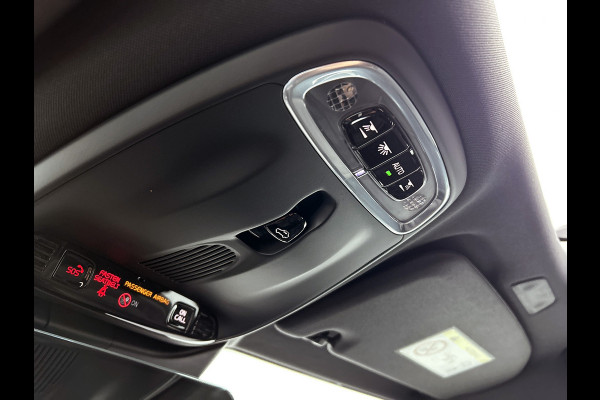 Volvo S60 2.0 T6 AWD Hybride R-Design 340PK / Navi / Cruise-adap / Harman Kardon / Lederen Int / Panorama schuifdak / Trekhaak / Carplay / Apk 04-2026