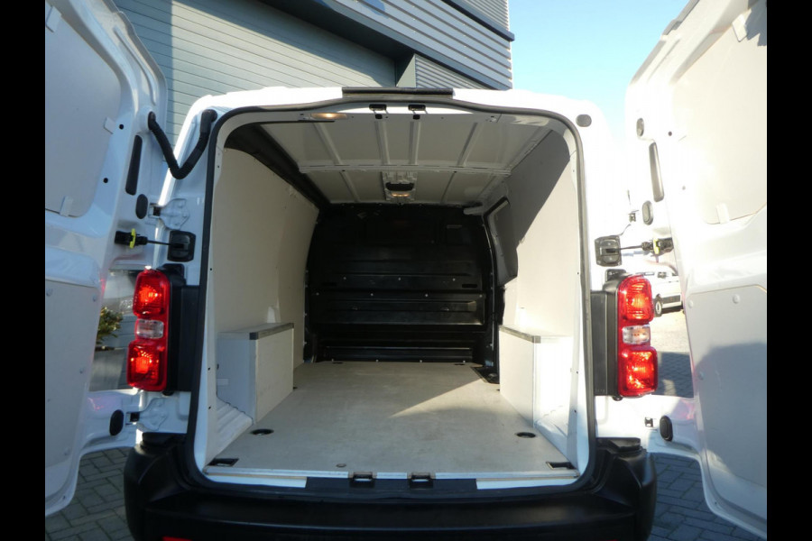 Opel Vivaro 2.0, 180pk, Automaat, L3, Navigatie, PCD, 3-Zits.