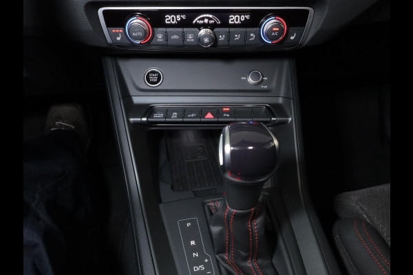 Audi Q3 45 TFSI e S edition 245 pk S-tronic | Navigatie | Panoramadak | Parkeersensoren | Achteruitrijcamera | Stoelverwarming | S-Line |