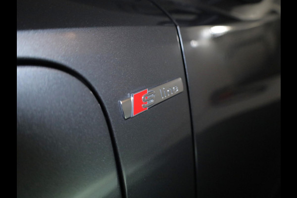 Audi Q3 45 TFSI e S edition 245 pk S-tronic | Navigatie | Panoramadak | Parkeersensoren | Achteruitrijcamera | Stoelverwarming | S-Line |