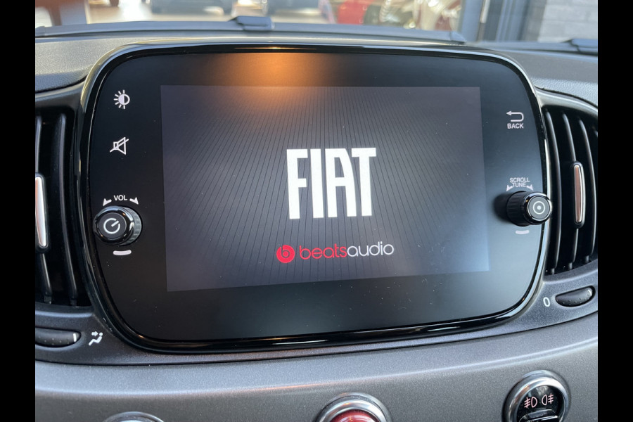 Fiat 500 1.0 Hybrid Airco - Cruise control - Open dak - Parkeersensoren achter - Mistlampen voor - Stuur leder - Stuur multifunctioneel - Bluetooth - Licht metalen velgen 15 inch