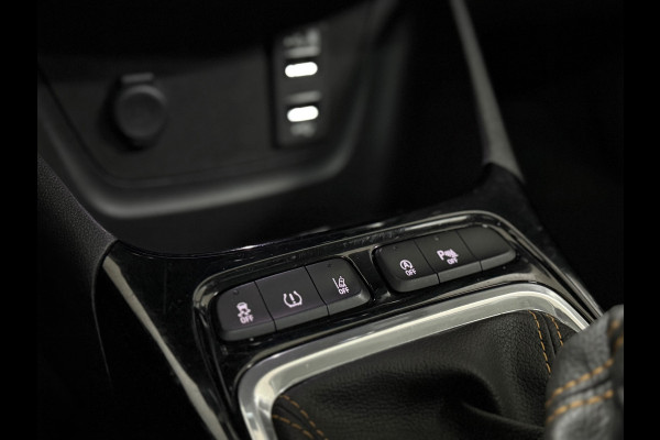 Opel Crossland X 1.2 Turbo Innovation | Pano | 17' inch | HUD | Half leder | Navigatie | Camera