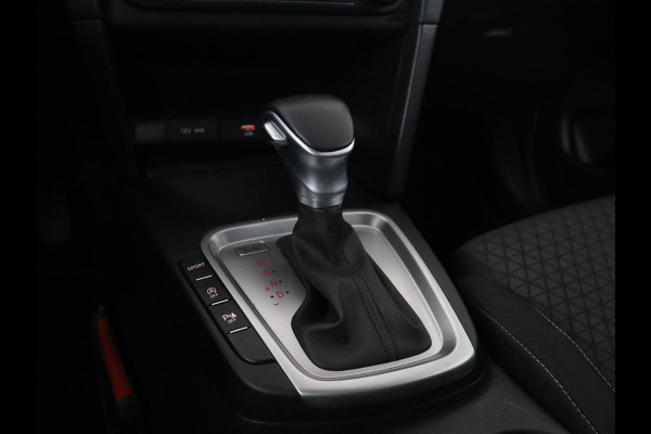 Kia Ceed 1.4 T-GDi DynamicLine | Automaat | Camera | Trekhaak | Carplay | Navigatie | Climate control | DAB | Cruise control | Parkeerhulp