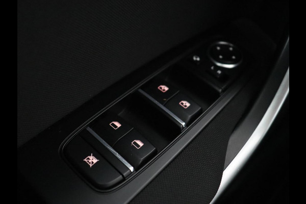 Kia Ceed 1.4 T-GDi DynamicLine | Automaat | Camera | Trekhaak | Carplay | Navigatie | Climate control | DAB | Cruise control | Parkeerhulp