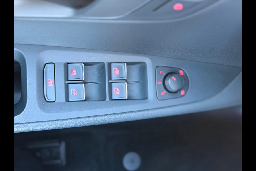 Seat Leon ST FR 2.0 TSI DSG Pano Beats KW V3 19'' Virtual Trekhaak