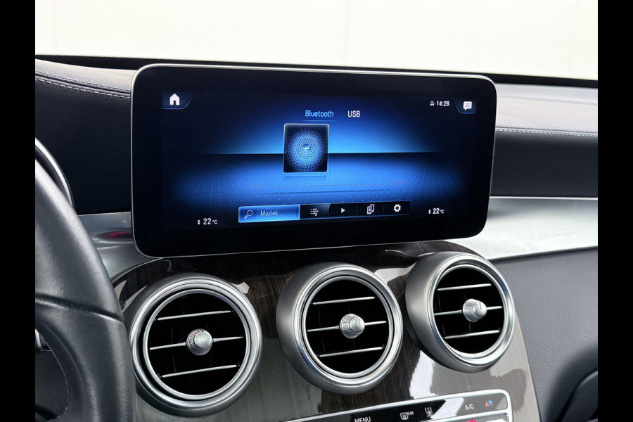 Mercedes-Benz GLC 300 e 4MATIC AMG line | Pano Trekhaak Multibeam