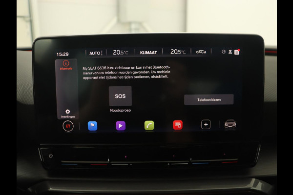 CUPRA Leon 1.4 eHybrid VZ | 245pk | Stuurverwarming | Camera | Adaptive cruise | Navigatie | Sportstoelen | Keyless | Full LED | PHEV | Plug In