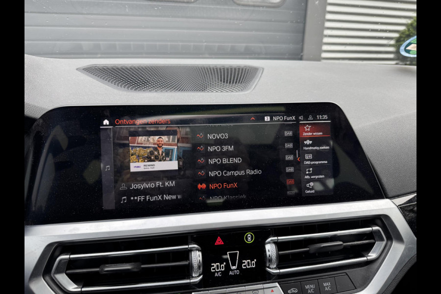 BMW 3 Serie Touring 320i Executive Edition | Panoramadak | DAB | Carplay | Navigatie | Elektrische Achterklep |