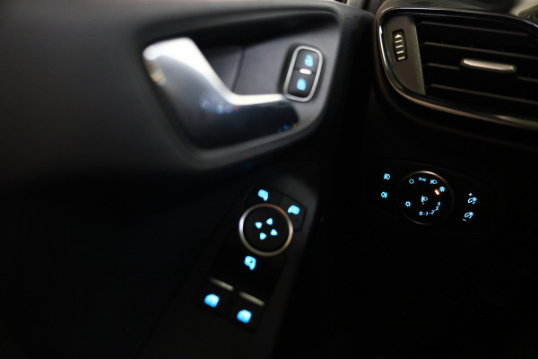 Ford Fiesta 1.0 EcoBoost Titanium AUT CARPLAY DAB CAMERA STOELVW CRUISE '18