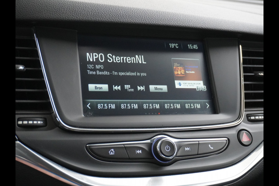 Opel Astra Sports Tourer 1.4T 145pk Navi Camera Lane-dep. Keyless 1/2Leer CruiseControl Led Bluetooth Pdc Apple/Android Aut.Verlichting Isofix Elek.Ramen Ecc Tel. Usb 16''LM Business Elegance