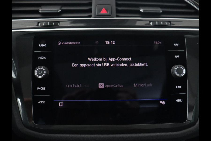 Volkswagen Tiguan 1.5 TSI Comfortline | Panoramadak | Stoelverwarming | Carplay | Camera | Keyless | Adaptive cruise | Navigatie | Full LED