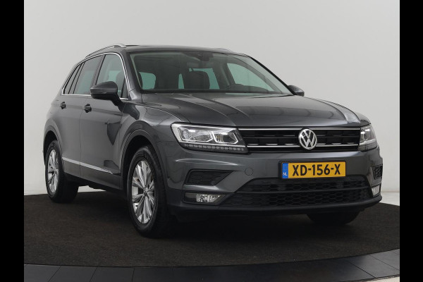 Volkswagen Tiguan 1.5 TSI Comfortline | Panoramadak | Stoelverwarming | Carplay | Camera | Keyless | Adaptive cruise | Navigatie | Full LED