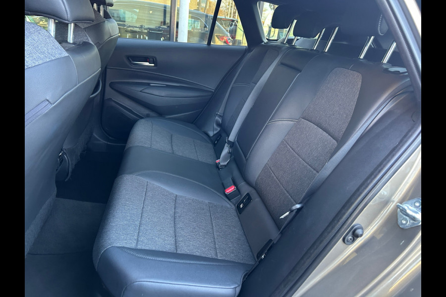 Toyota Corolla Touring Sports 1.8 Hybrid Dynamic Navi Camera 100% Dealer Onderhouden Rijklaarprijs!