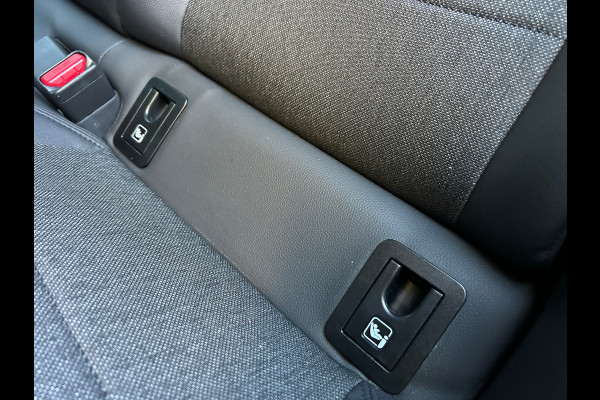 Toyota Corolla Touring Sports 1.8 Hybrid Dynamic Navi Camera 100% Dealer Onderhouden Rijklaarprijs!