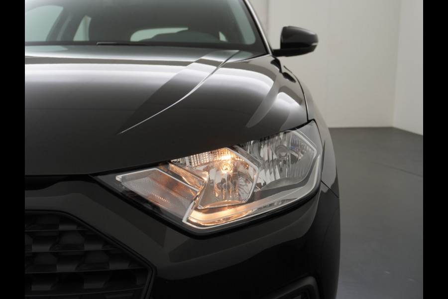 Audi A1 Sportback 30TFSI 116PK Virtual Cockpit Apple Carplay Android Auto Navi Airco Cruise Control Pro Line Bluetooth Isofix Rijstrooksensor Origineel Nederlandse Auto