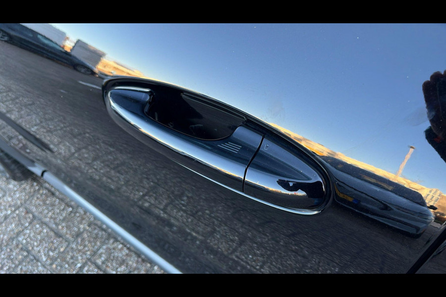 Ford Puma 1.0 EcoBoost Hybrid Titanium 125pk | NIEUWE MODEL! | Driver Assistance Pack | Winterpack | Panoramadak | Keyless Pack | Elek Achterklep | Reserve wiel