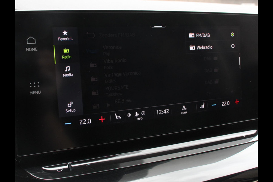 Škoda Octavia Combi 1.0 e-TSI 110pk DSG Style | Navigatie | Apple Carplay/Android Auto| Parkeersensoren | Adaptive Cruise Control | Stoelverwarming | Lane Assist | Attention Assist | Ledverlichting | Afneembare trekhaak | Climatronic | Virtual Cockpit