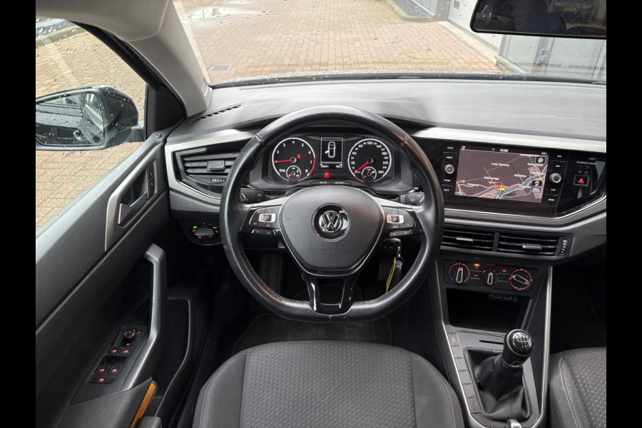 Volkswagen Polo 1.0 TSi 95pk Comfortline Business 5-drs. CAMERA/CARPLAY/NAVI/ADAPT.CRUISE/DAB
