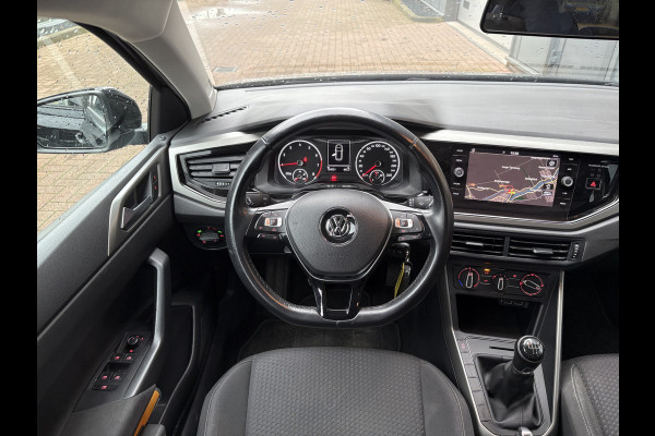 Volkswagen Polo 1.0 TSi 95pk Comfortline Business 5-drs. CAMERA/CARPLAY/NAVI/ADAPT.CRUISE/DAB