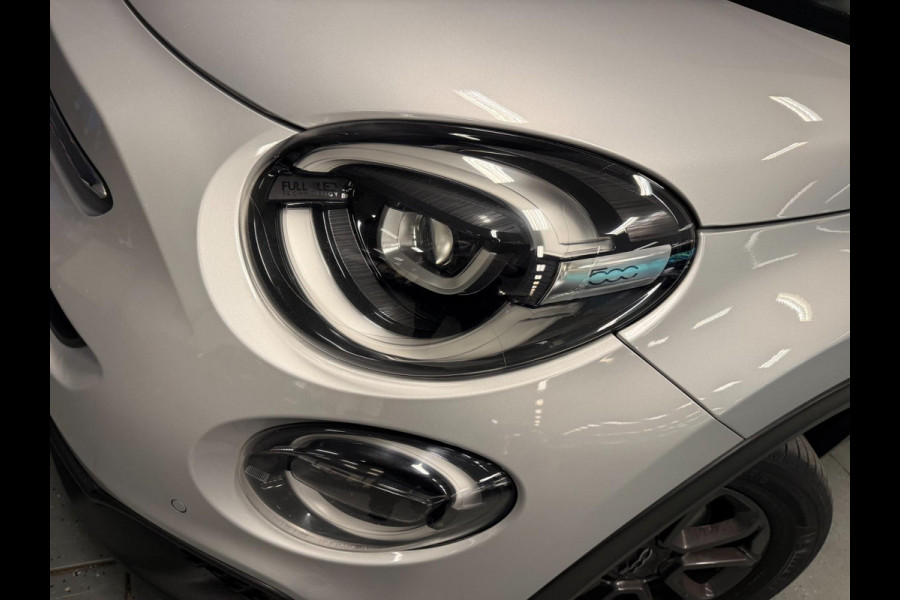 Fiat 500X Cross 1.3 GSE Cross PANO/LED/DAB/NAVI/ECC/PDC/AUTOMAAT///