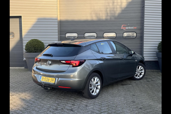 Opel Astra 1.2 Blitz Elegance | Navigatie | Parkeersensoren | Stoel/Stuurverwarming | Lichtmetalen Velgen |