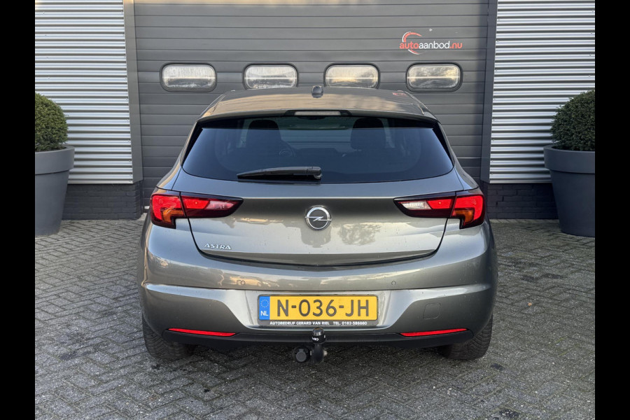 Opel Astra 1.2 Blitz Elegance | Navigatie | Parkeersensoren | Stoel/Stuurverwarming | Lichtmetalen Velgen |