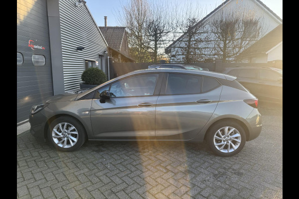 Opel Astra 1.2 Blitz Elegance | Navigatie | Parkeersensoren | Stoel/Stuurverwarming | Lichtmetalen Velgen |