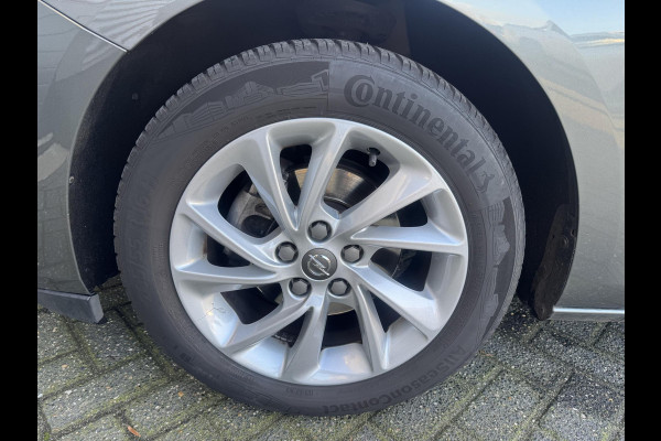 Opel Astra 1.2 Blitz Elegance | Navigatie | Parkeersensoren | Stoel/Stuurverwarming | Lichtmetalen Velgen |
