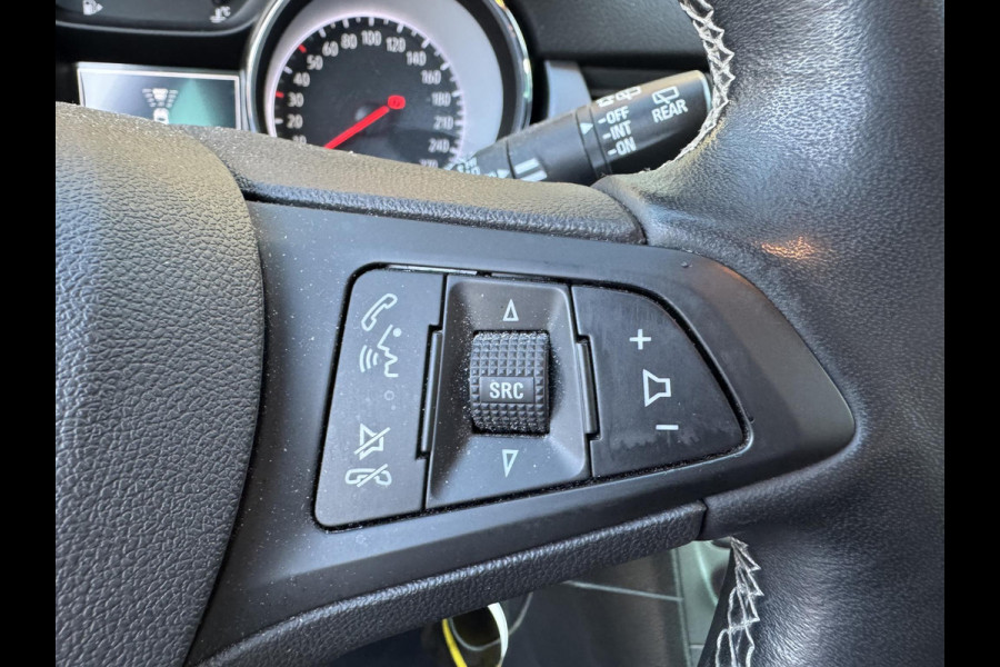 Opel Astra 1.2 Blitz Elegance | Navigatie | Parkeersensoren | Stoel/Stuurverwarming | Lichtmetalen Velgen |