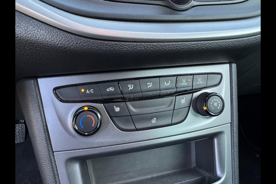 Opel Astra 1.2 Blitz Elegance | Navigatie | Parkeersensoren | Stoel/Stuurverwarming | Lichtmetalen Velgen |